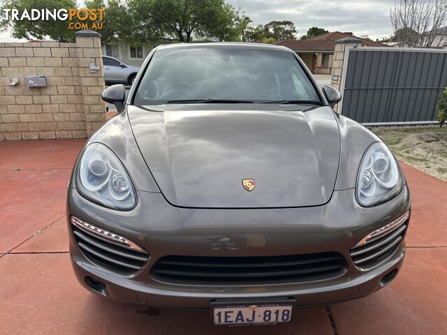 2012 Porsche Cayenne Diesel (Low 125,800 km) Perfct service History