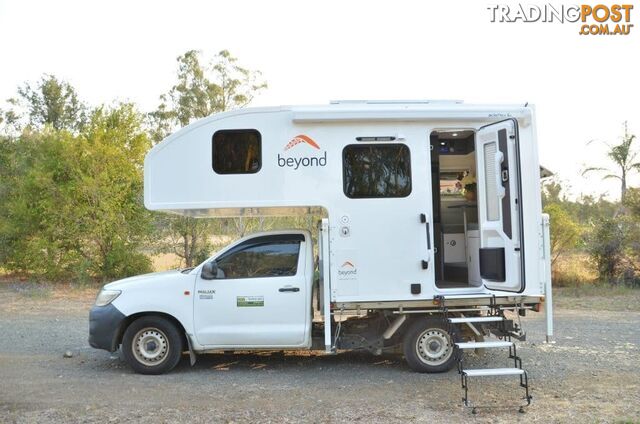 2025 8 FT (244 M) BEYOND 2300 ADVENT SERIES HARDTOP SLIDE-ON CAMPER