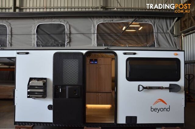 2024 35M BEYOND 35M TRUCK CAMPER WITH CABOVER