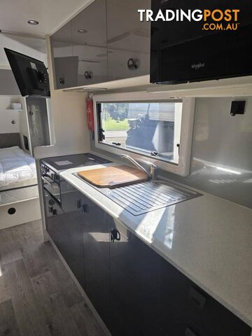 2023 19' 6" NEW AGE CARAVANS MANTA RAY - photo 5 of 38