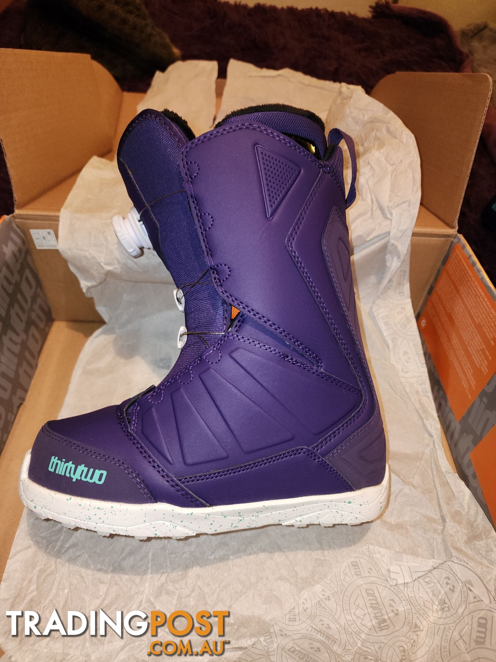 Thirty Two Women's US7 Lashed Boa Snowboard Boots Purple