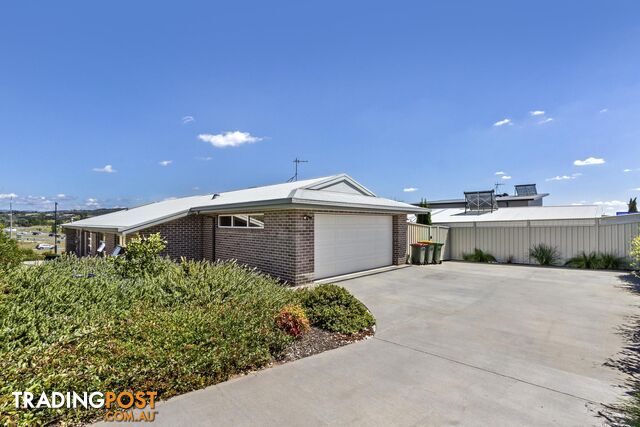 12 Geoff Bardon Street WESTON ACT 2611