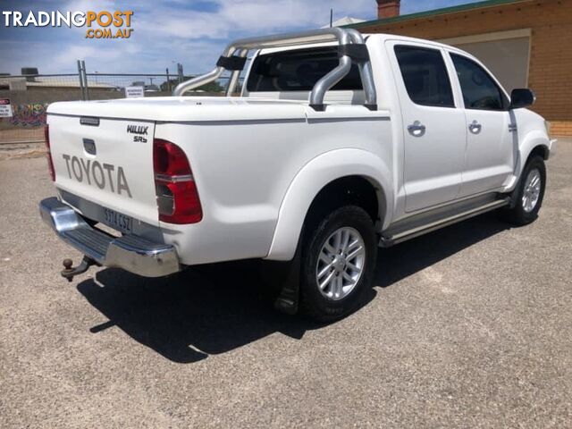 2013 TOYOTA HILUX SR5 (4X4)  UTE - photo 4 of 18