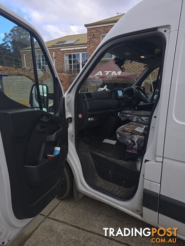 2022 Renault Master Van Automatic - photo 4 of 14