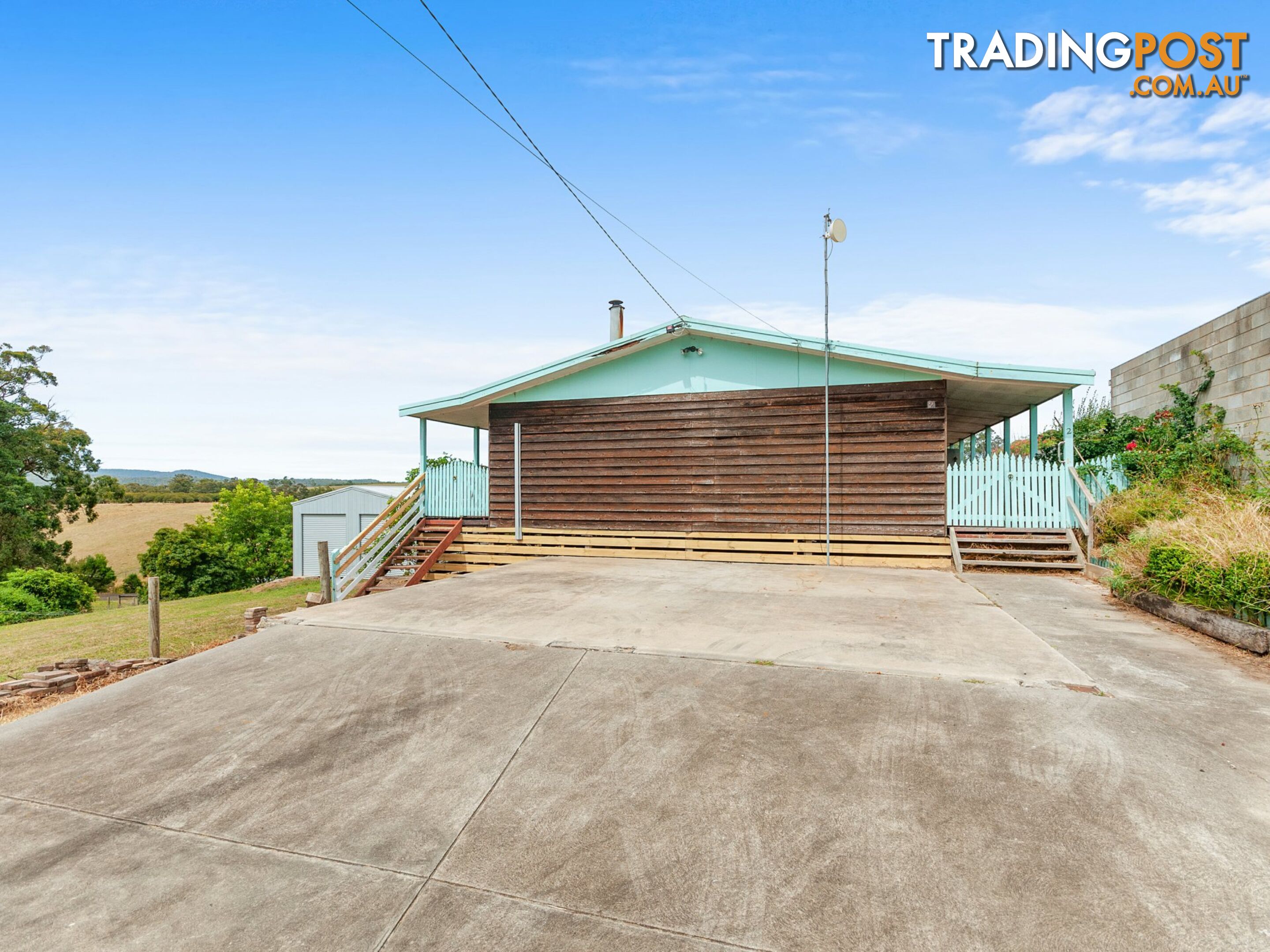 2 Tanjil Court WILLOW GROVE VIC 3825