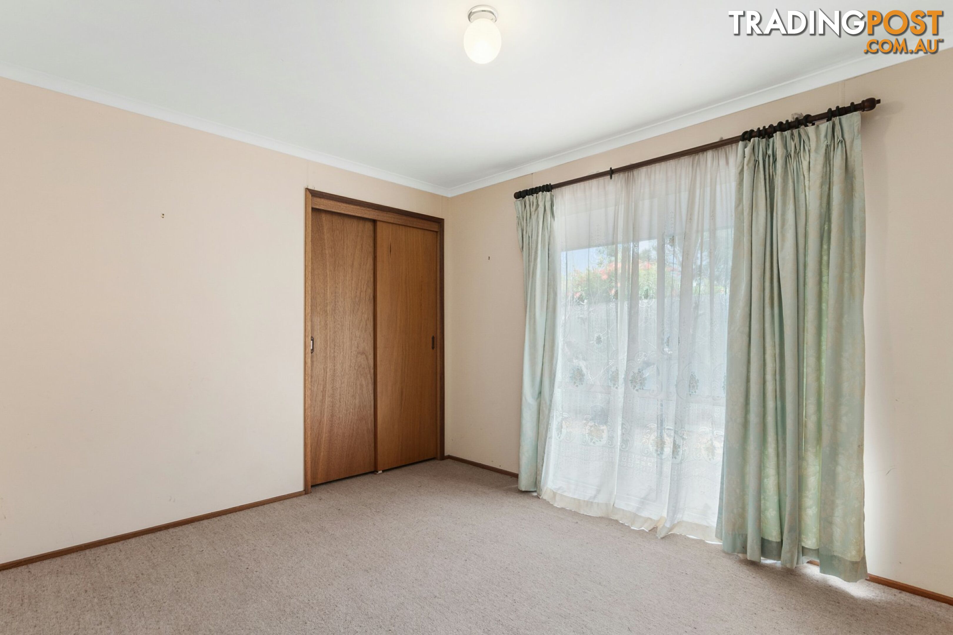 2 Tanjil Court WILLOW GROVE VIC 3825