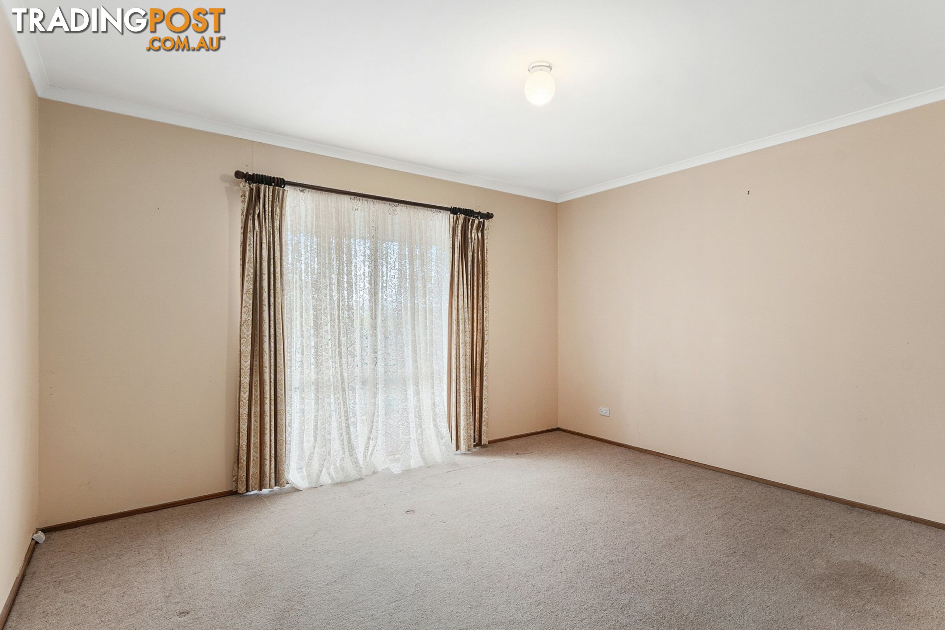 2 Tanjil Court WILLOW GROVE VIC 3825