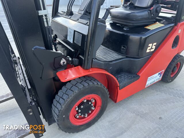 2016 Hangcha CPQYD25 XW22F 2.5 Tonne LPG Petrol Forklift with Triplex Container Mast - photo 5 of 15