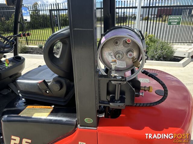 2016 Hangcha CPQYD25 XW22F 2.5 Tonne LPG Petrol Forklift with Triplex Container Mast - photo 4 of 15