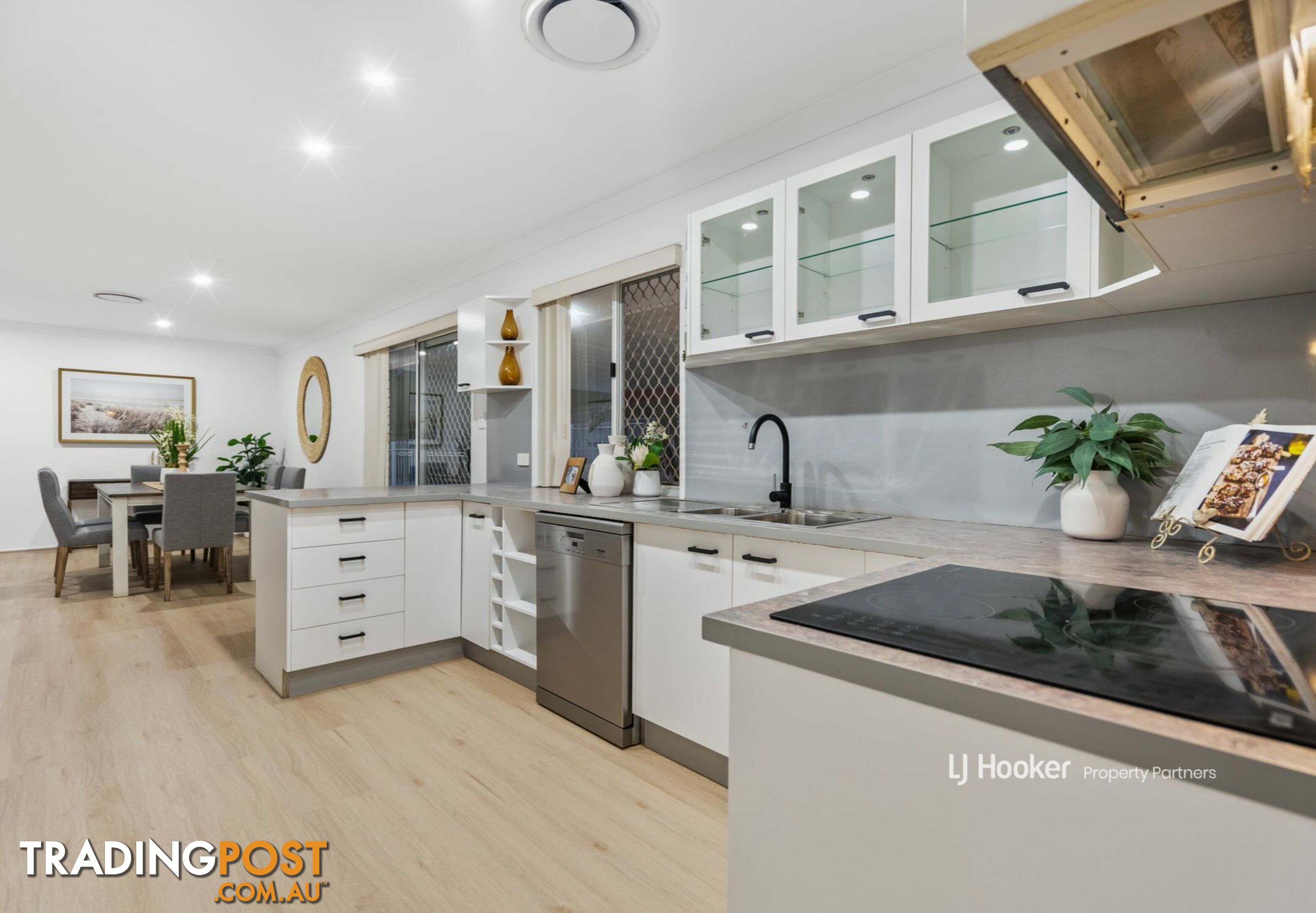 8 Wild Cotton Close KURABY QLD 4112