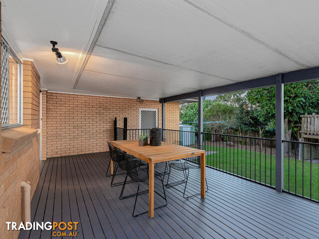 25 Honeysuckle Street MANSFIELD QLD 4122