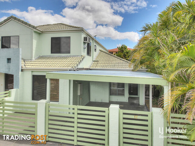 17 Maryland Place PARKINSON QLD 4115