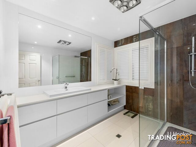 12 Raby Bay Boulevard RABY BAY QLD 4163