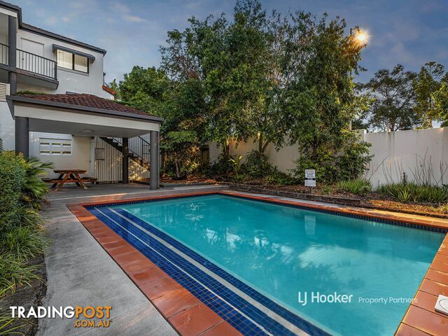 10/11-15 Dansie Street GREENSLOPES QLD 4120