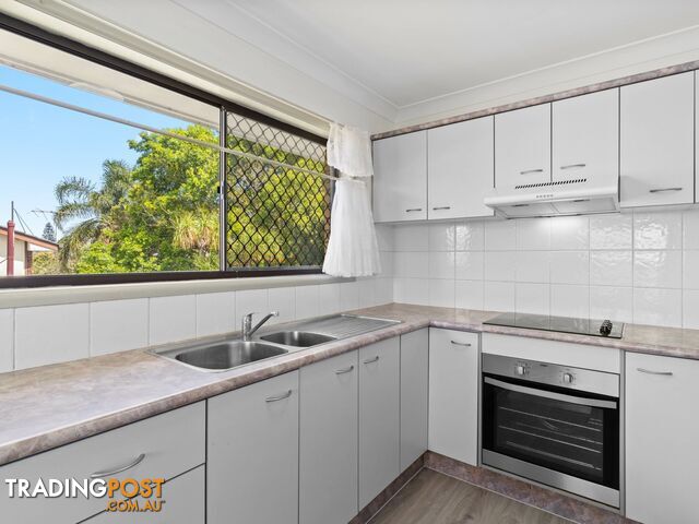 31 Chauvin Street ROBERTSON QLD 4109 - photo 5 of 23