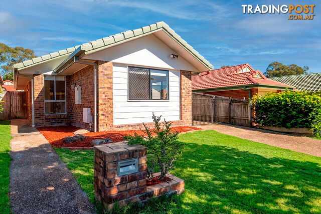 8 Blaxland Place FOREST LAKE QLD 4078