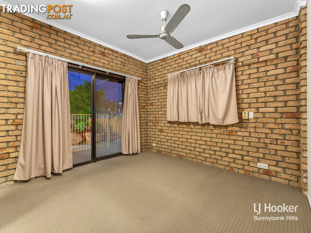 28 Frinton Street WISHART QLD 4122