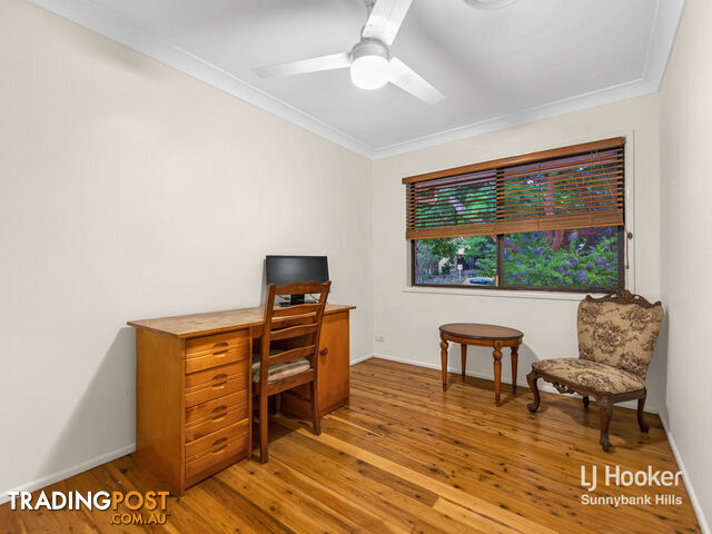 28 Frinton Street WISHART QLD 4122