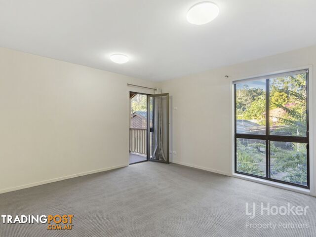 30 Marmindie Street CHAPEL HILL QLD 4069