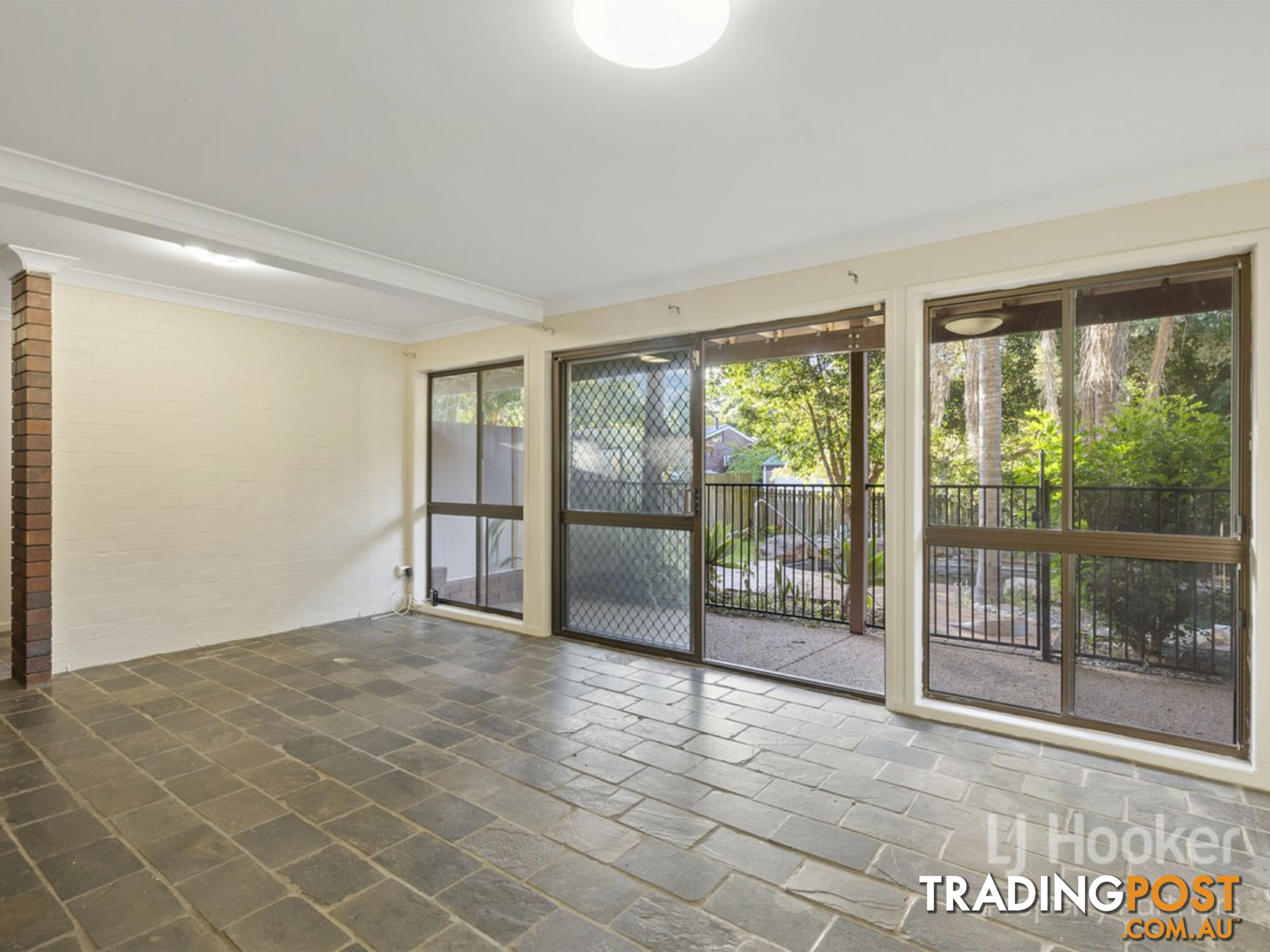 30 Marmindie Street CHAPEL HILL QLD 4069