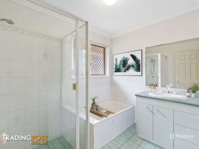 70 Glenfield Street PARKINSON QLD 4115