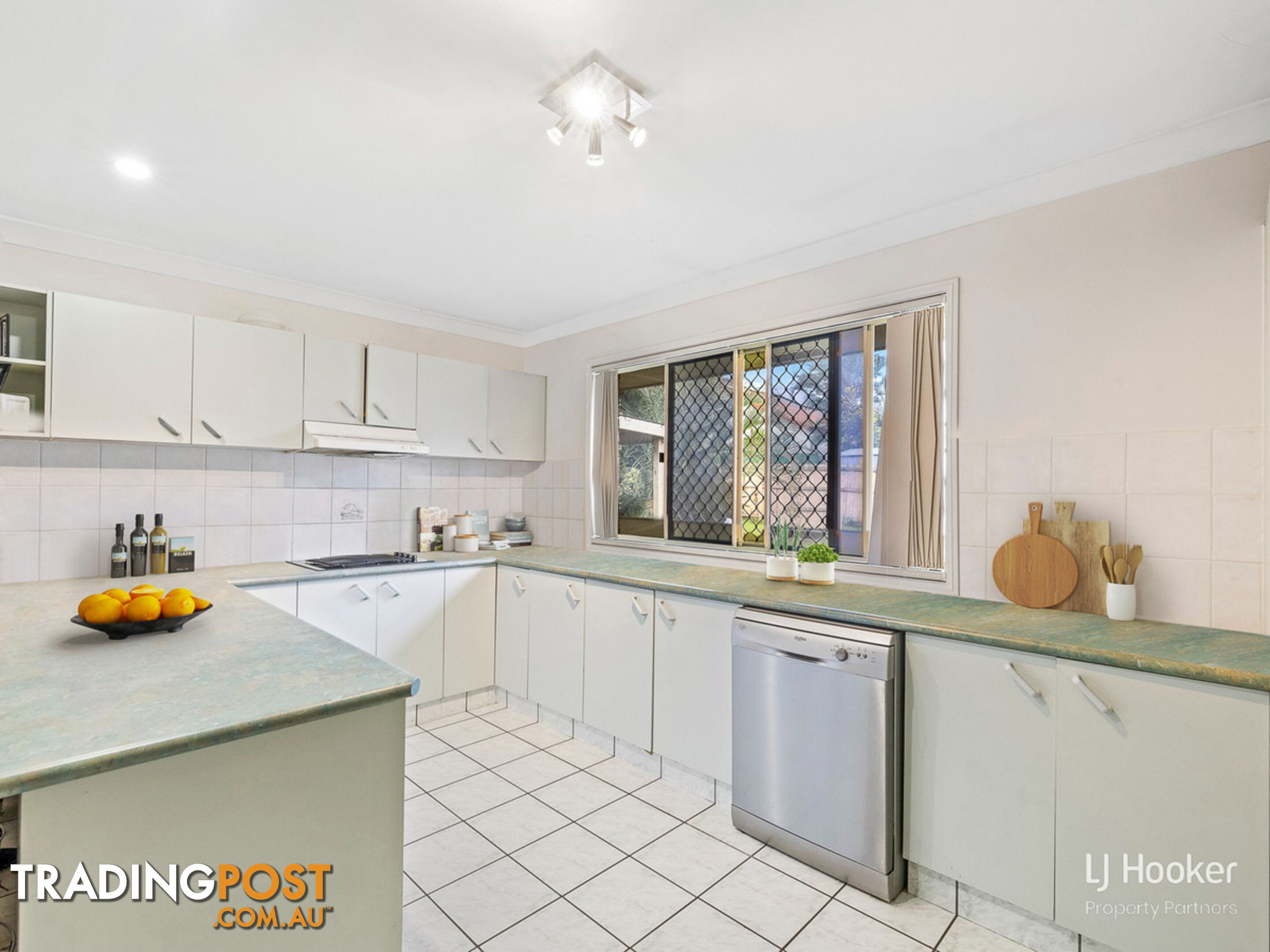 70 Glenfield Street PARKINSON QLD 4115