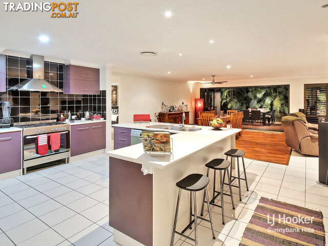 28 Glenelg Place PARKINSON QLD 4115