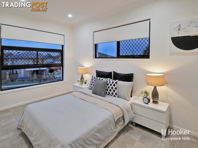 10 Sunshine Place EIGHT MILE PLAINS QLD 4113