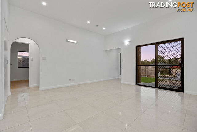 30 Williams Way CALAMVALE QLD 4116 - photo 3 of 24