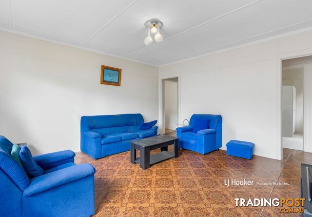 35 Steele Street HOLLAND PARK QLD 4121