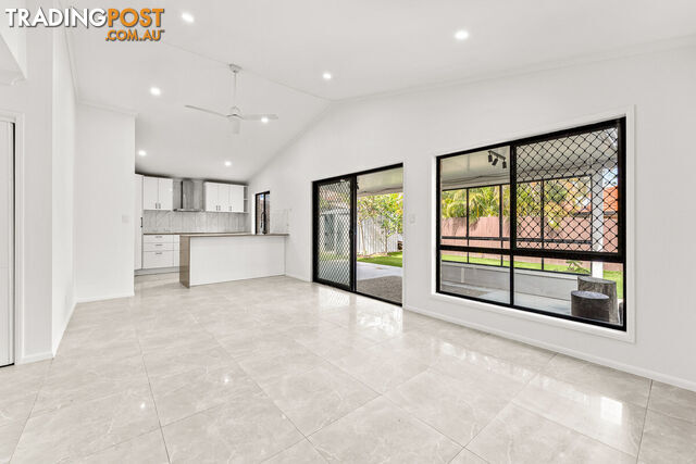 7 Muscovy Place FOREST LAKE QLD 4078 - photo 2 of 20