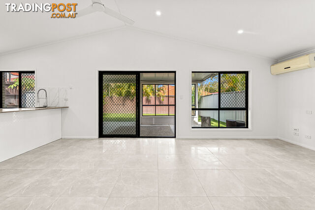 7 Muscovy Place FOREST LAKE QLD 4078 - photo 4 of 20