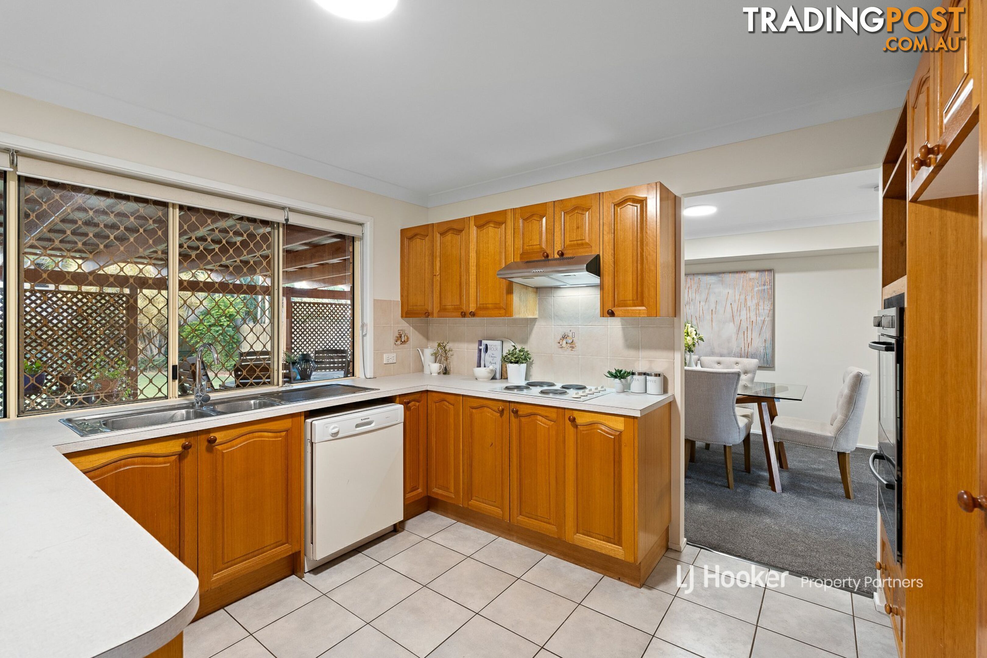 9 Dewberry Close EIGHT MILE PLAINS QLD 4113