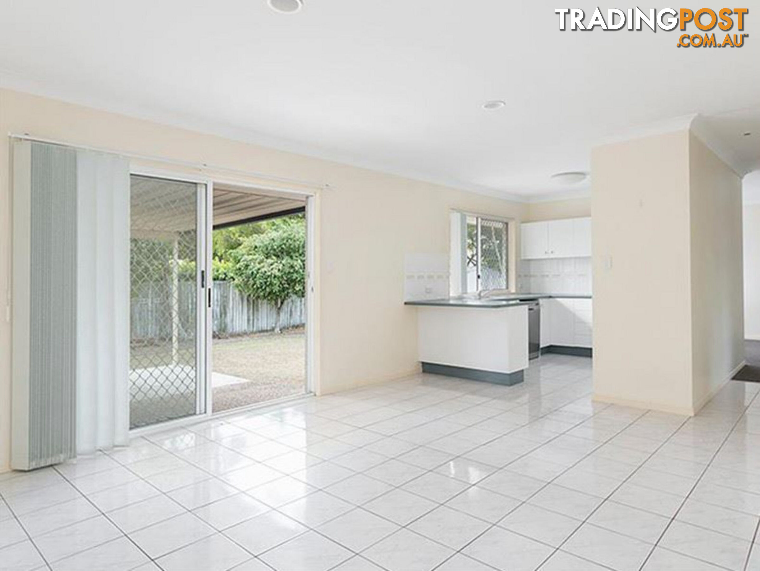 27 The Avenue SUNNYBANK HILLS QLD 4109