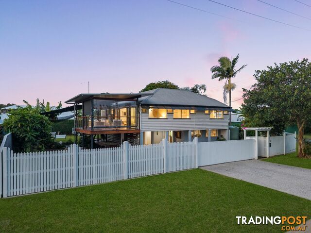 21 Bay Street REDLAND BAY QLD 4165 - photo 1 of 25