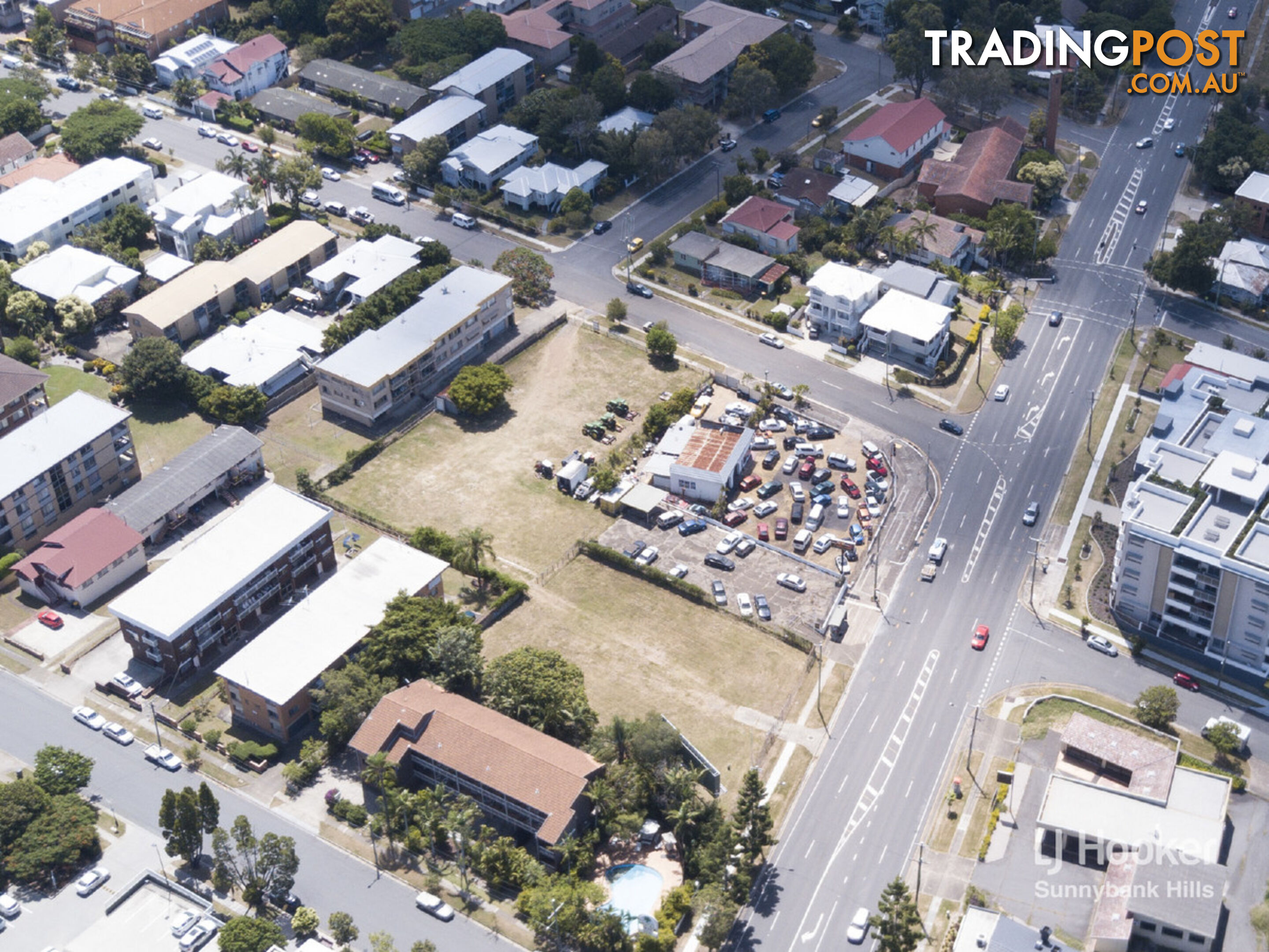 905-915 Logan Road HOLLAND PARK WEST QLD 4121