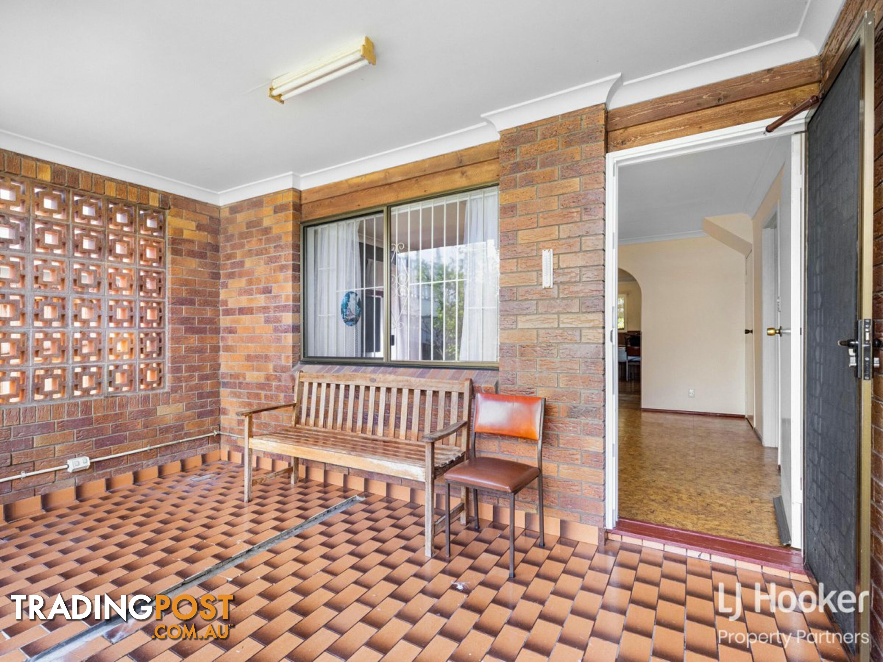 32A Hockings Street HOLLAND PARK WEST QLD 4121