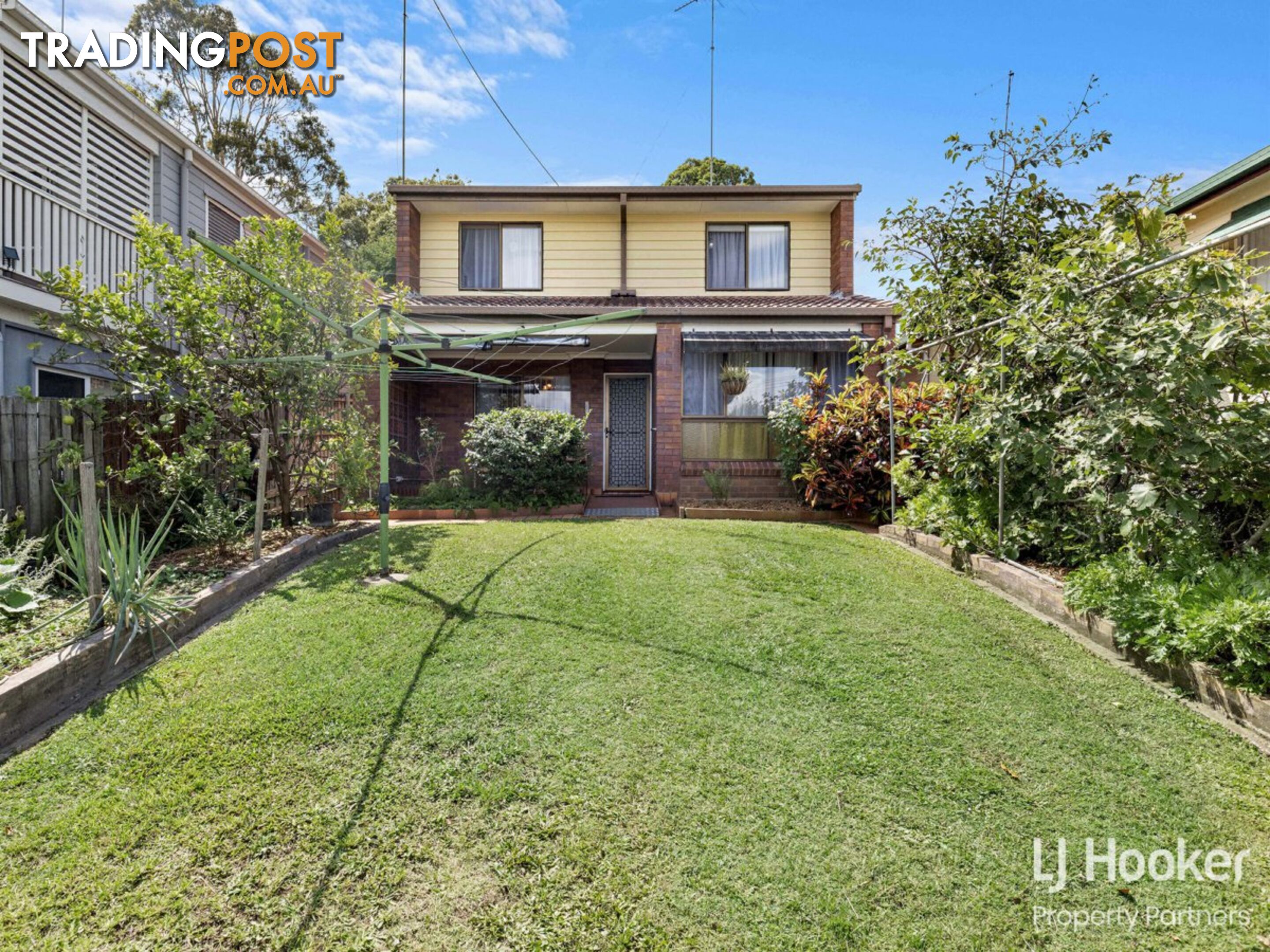 32A Hockings Street HOLLAND PARK WEST QLD 4121