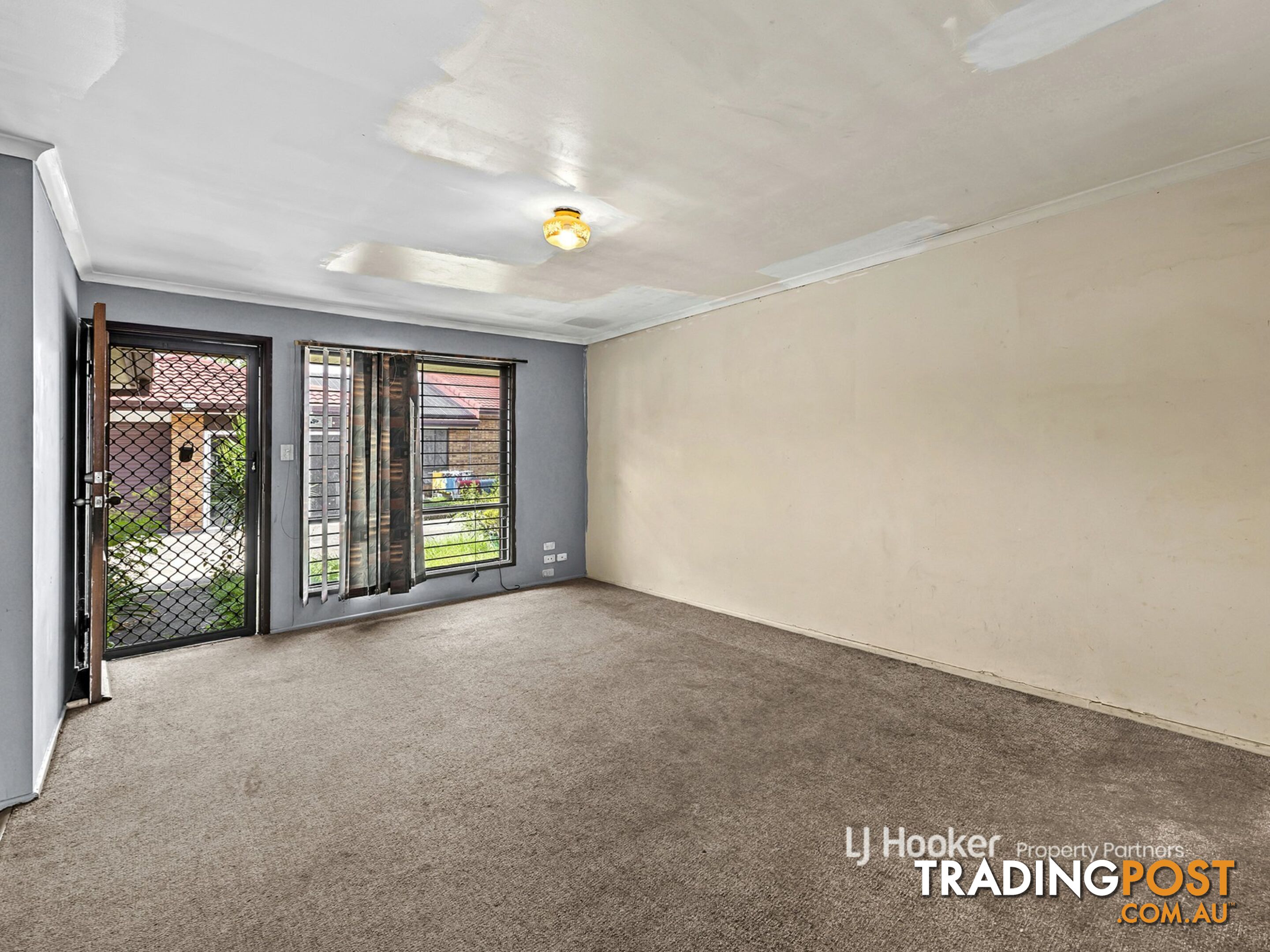 2/7 Cleopatra Street KINGSTON QLD 4114