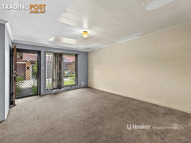 2/7 Cleopatra Street KINGSTON QLD 4114