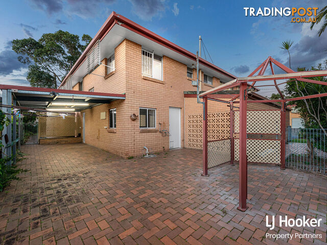 35 Copenhagen Street WISHART QLD 4122