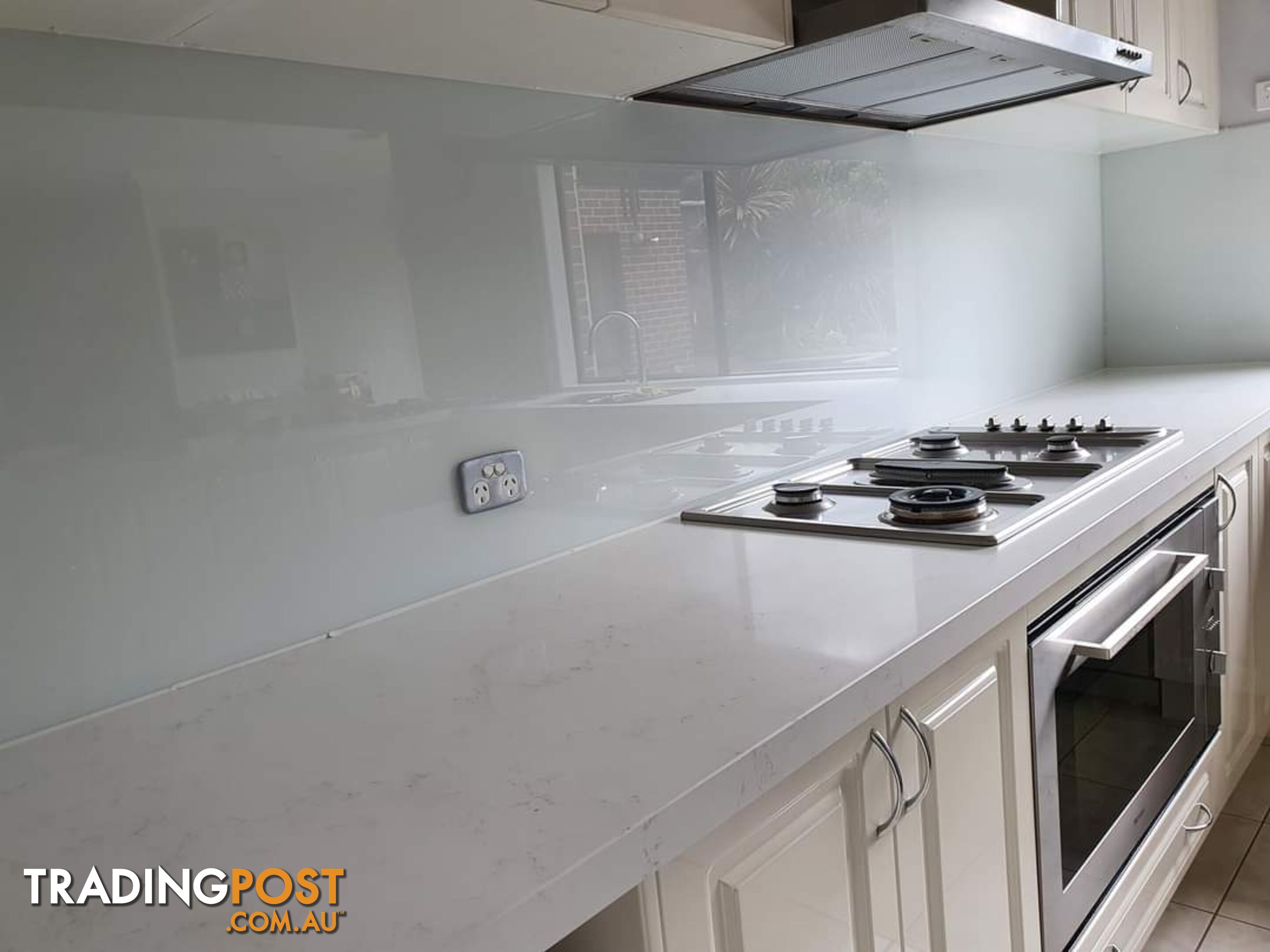 Glass splashbacks