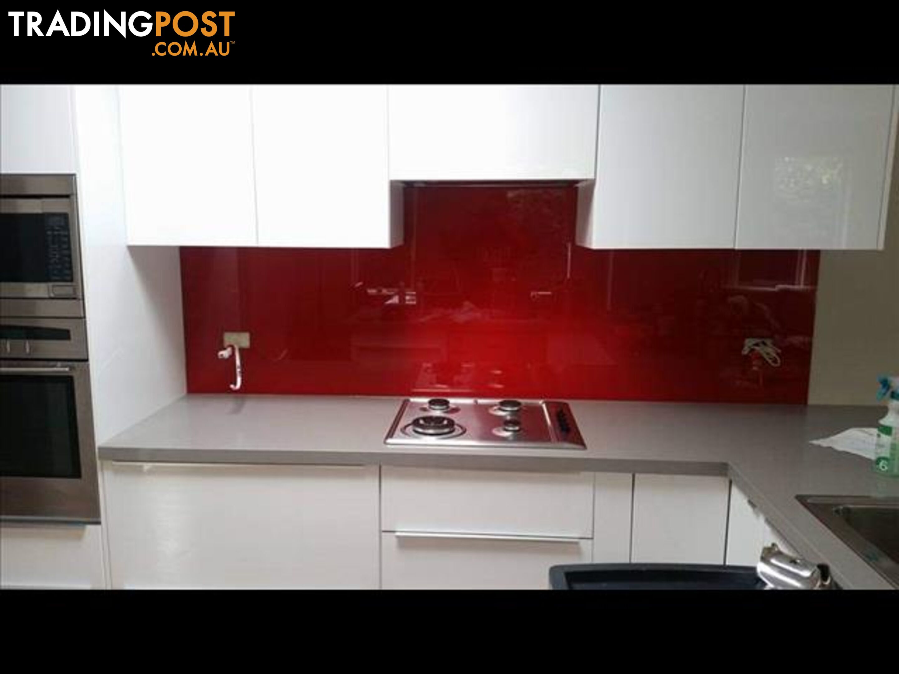 Glass splashbacks