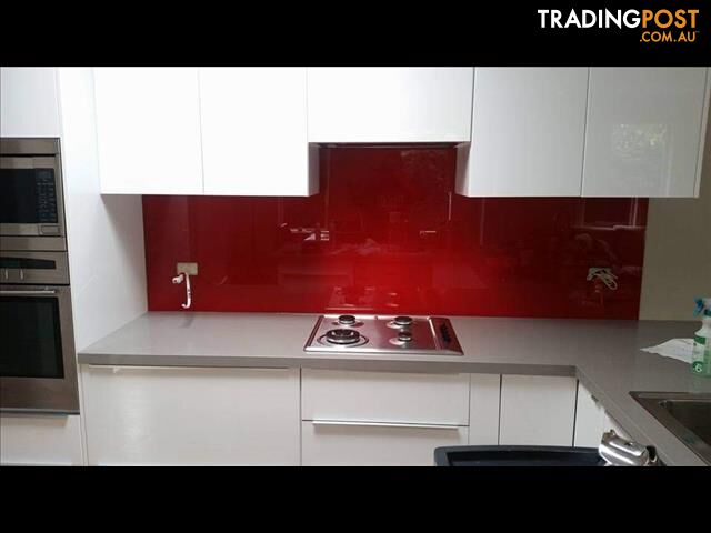 Glass splashbacks