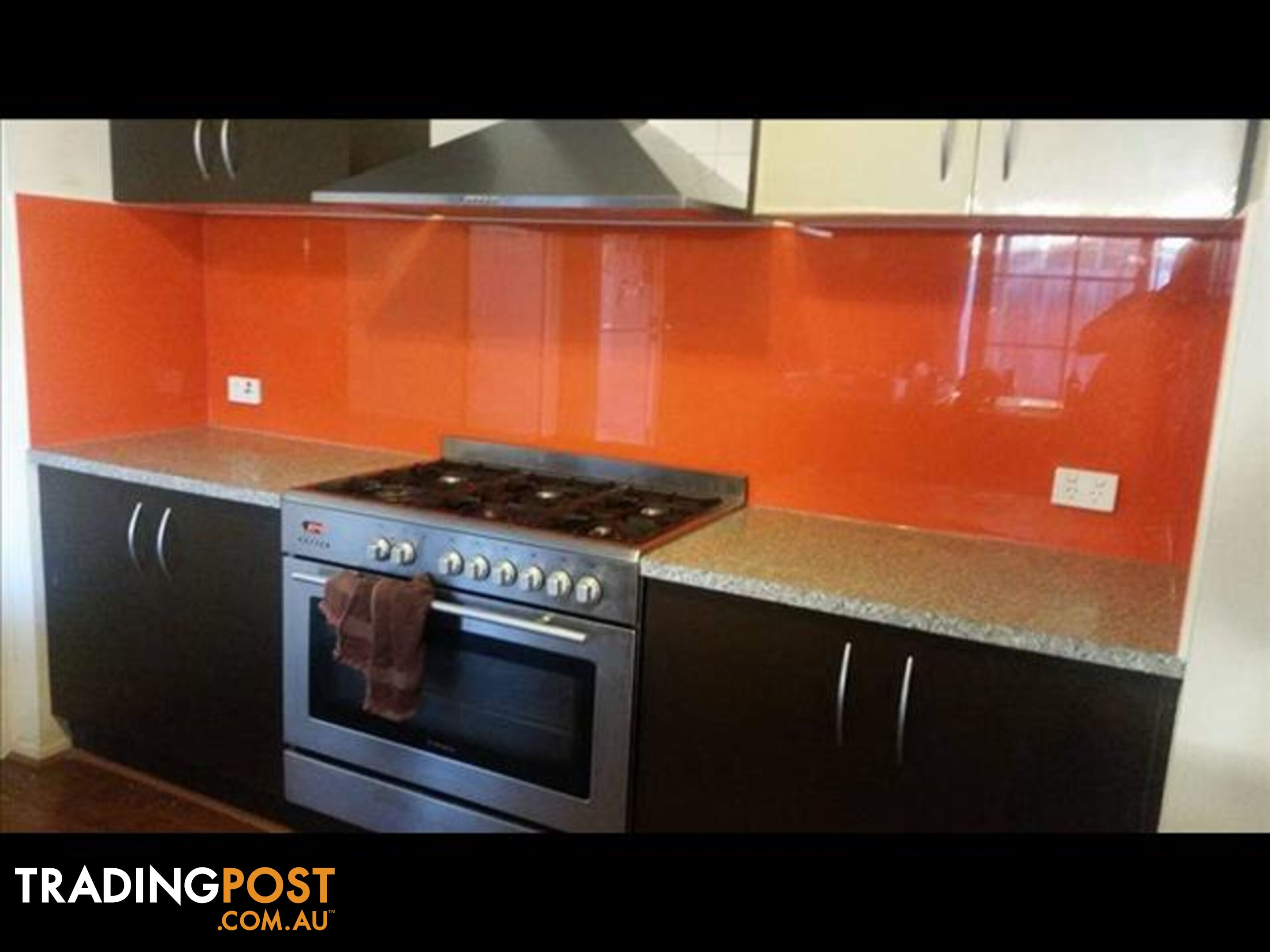 Glass splashbacks