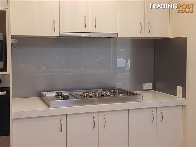 Glass splashbacks - photo 2 of 6