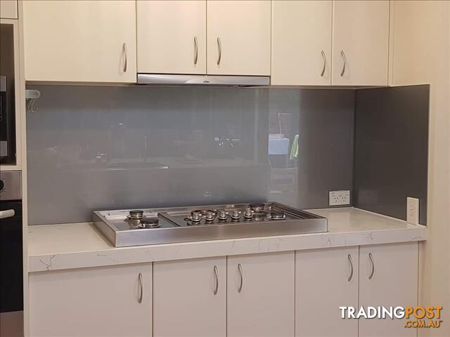 Glass splashbacks - photo 2 of 6
