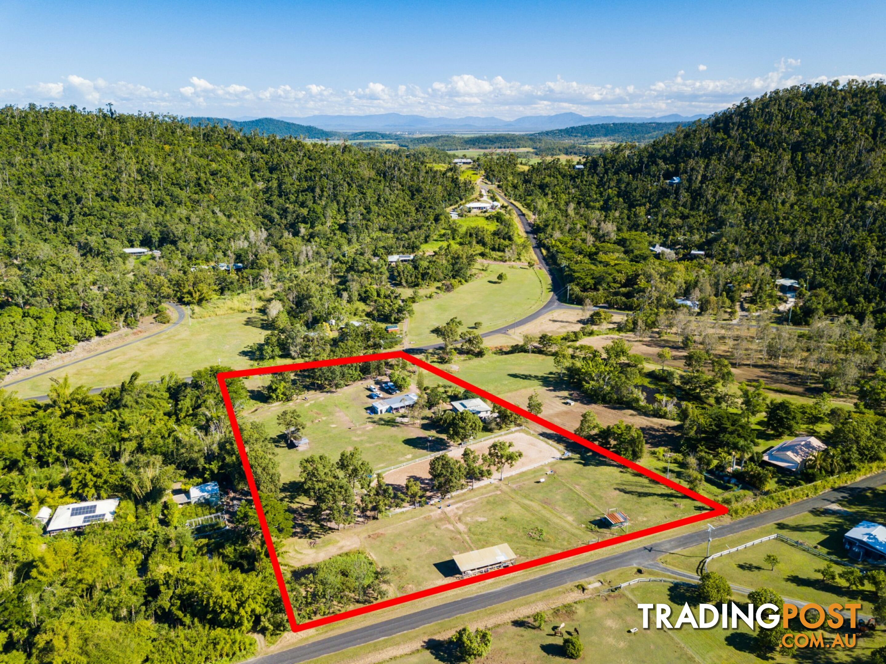 18 Moon Crescent SUGARLOAF QLD 4800