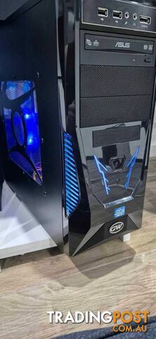 Intel i7 3700k custom built pc with 27 inch Samsung monitor