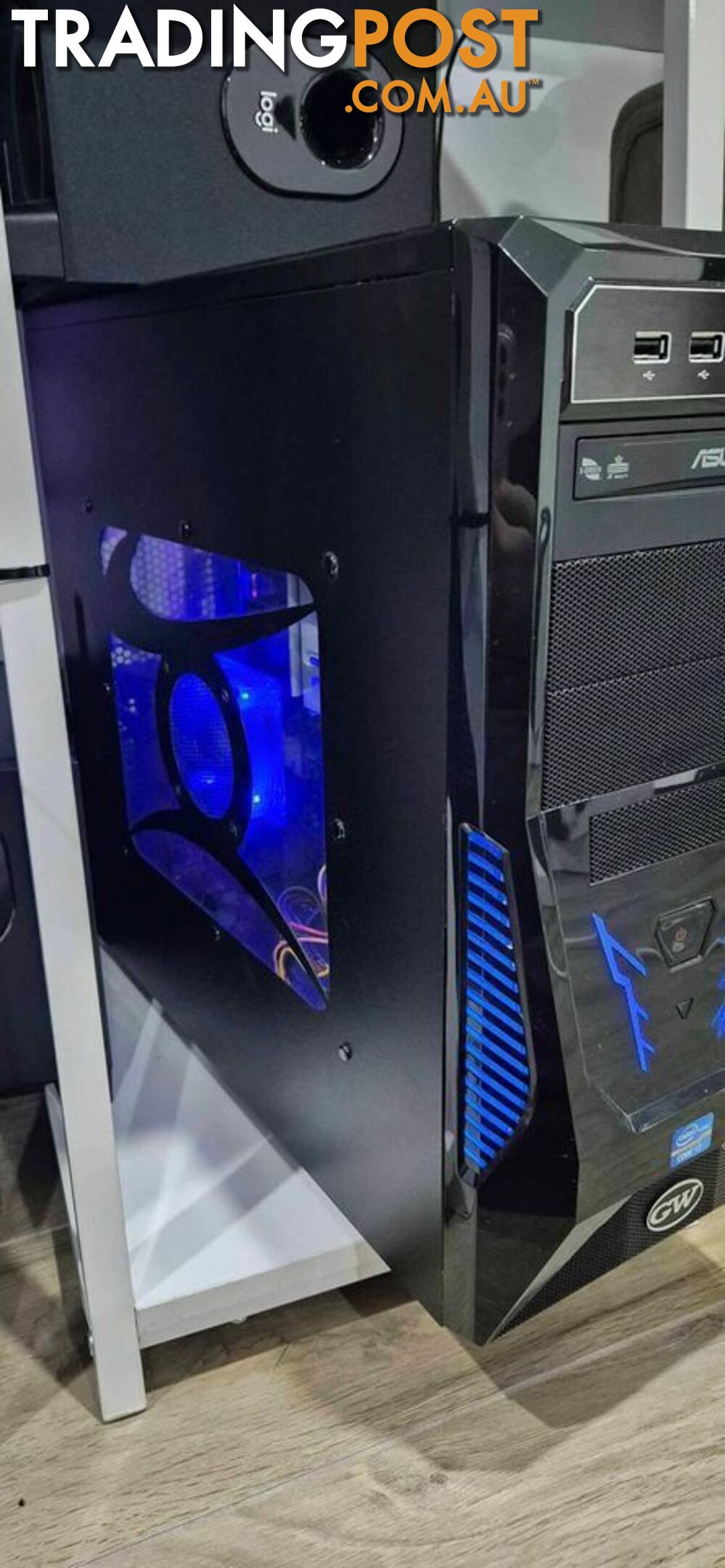 Intel i7 3700k custom built pc with 27 inch Samsung monitor